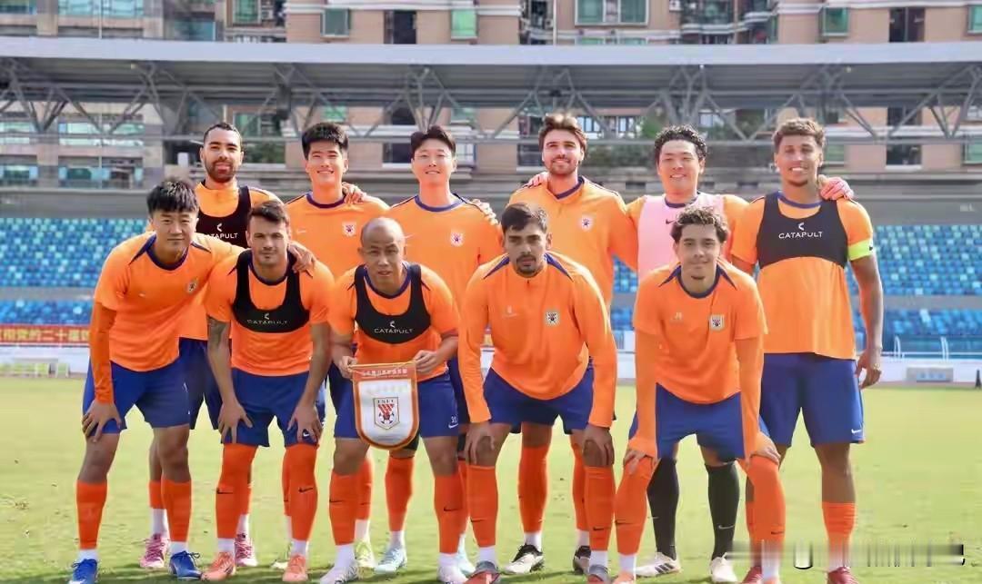 瓦卡双响，李小恒破门，热身赛泰山3-1逆转取胜！今天山东泰山跟港超志杰队进行了