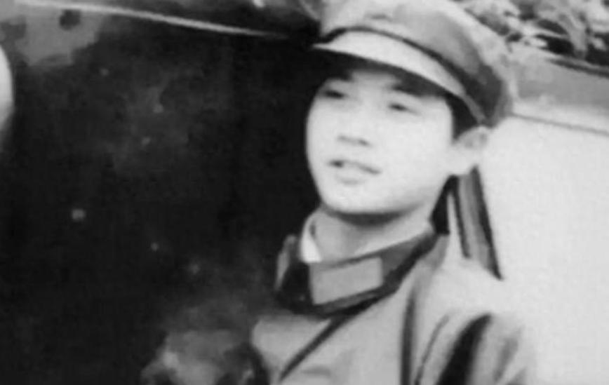 1979年，战士黄干宗被两名越南女兵活捉，他本已经做好了慷慨赴死的准备，没想到两