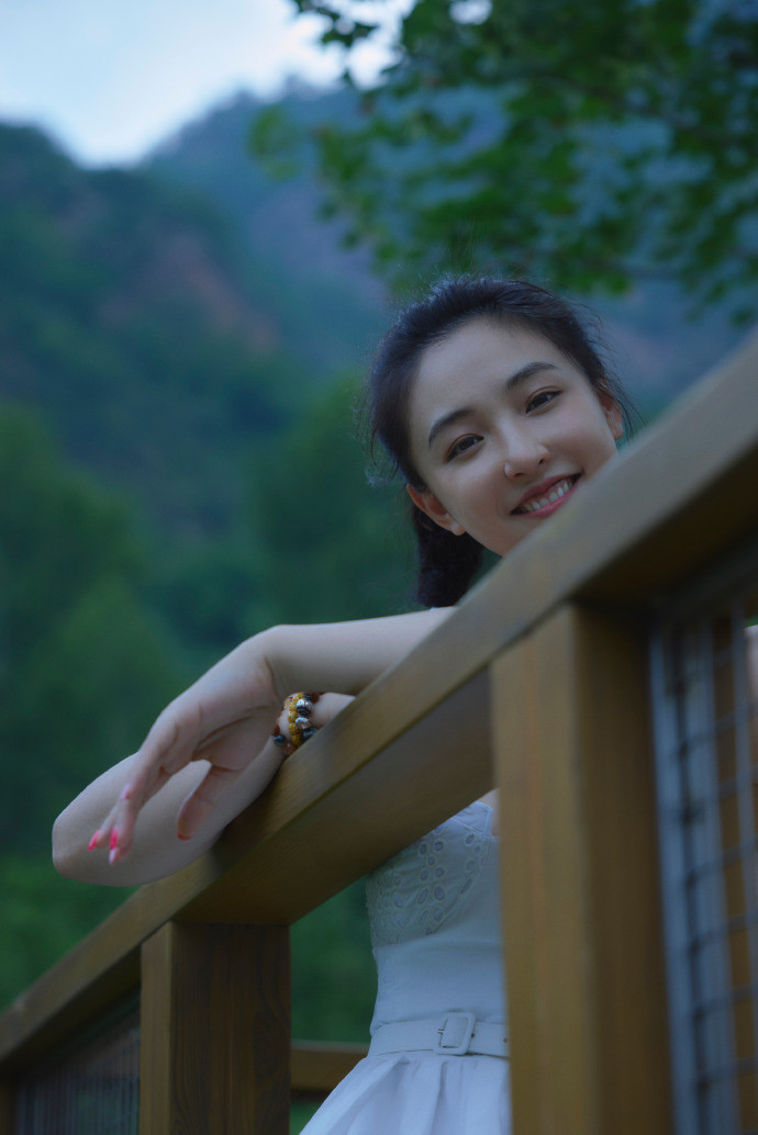 1.吴倩已经和张雨剑复合了，她的经纪团队如今也不再干涉她的个人选择，无论旁人如何
