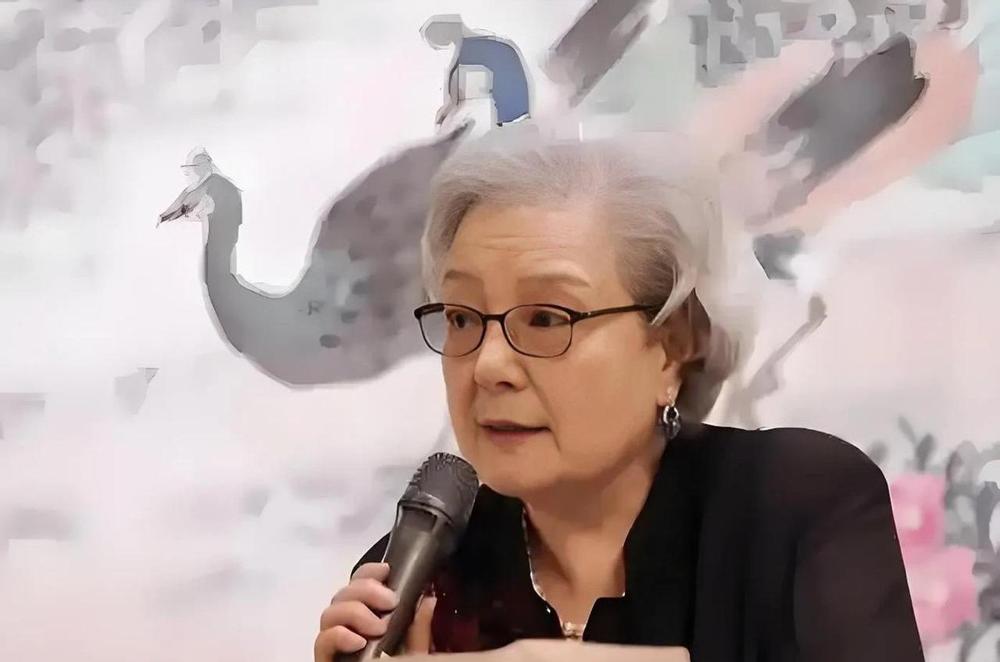 平鑫涛和前妻林婉珍的三个孩子现状如下！大女儿平莹，71岁，皇冠文化公司总经理