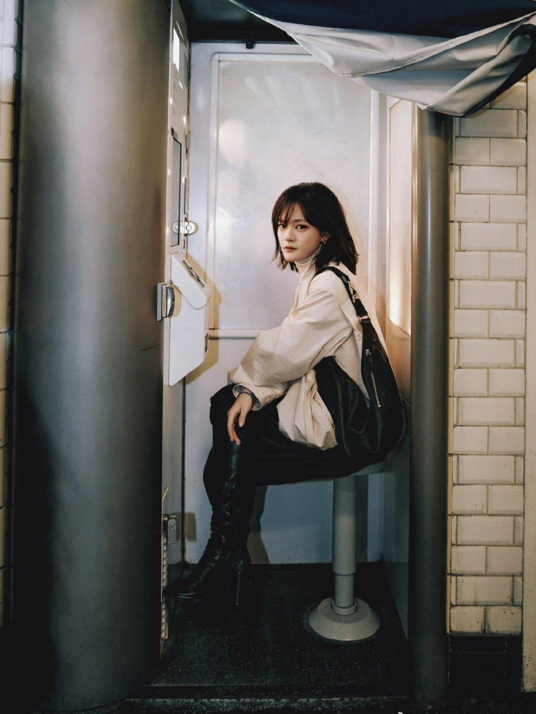 文淇看秀造型图，她的美好有电影文艺气息，的确自成一派