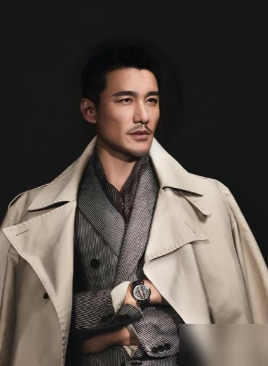 也难怪戴军说和胡兵做不了朋友，相处起来的那种紧绷感，估计换谁都得觉得累。戴军