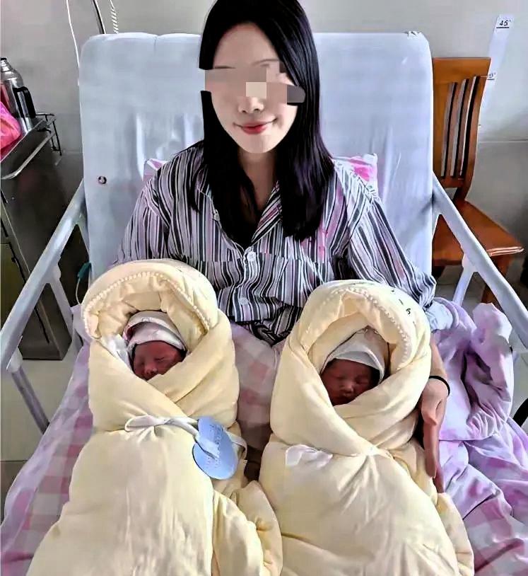 那个捧12万现金上门求复合的男方一家，事情不复杂。盐城一个24岁的姑娘，原本和男