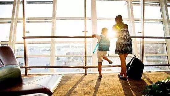 幼儿园宝宝回家要800元交学费, 宝妈提个意见, 园长: 孩子别来上学了