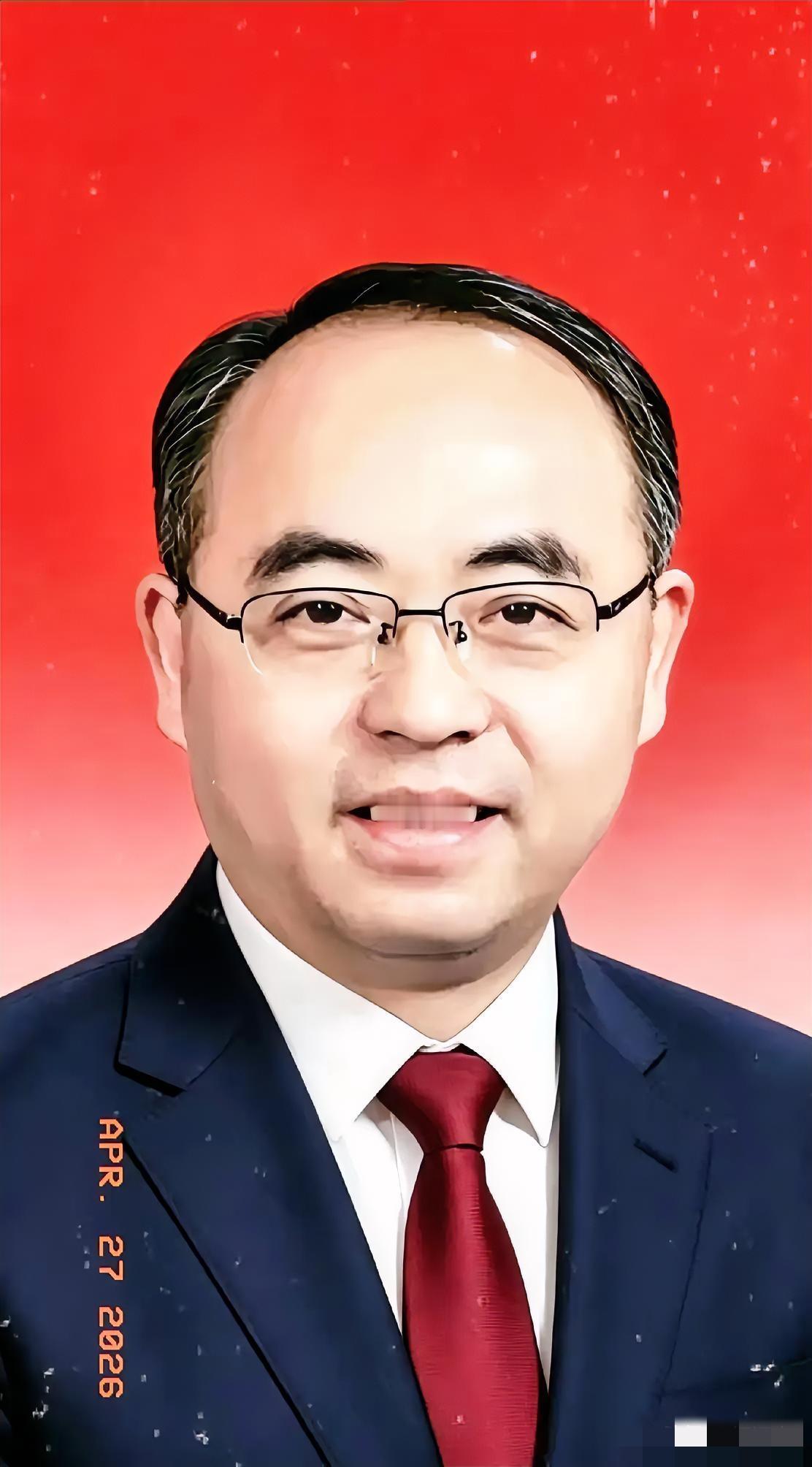 内鬼疯狂！1200吨战略石墨改个名就送美国，这哪是做生意，是叛国做了半辈子