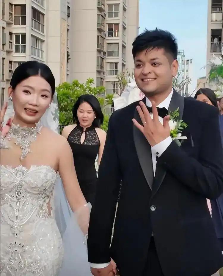 天价嫁妆、亲友团旅游全包…印度男友被指“婚俗陷阱”后竟发函索赔一场中印跨国恋
