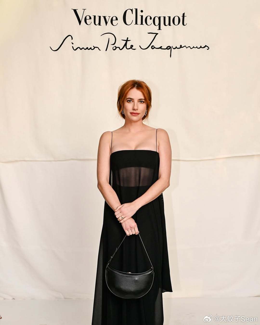 EmmaRoberts艾玛罗伯茨在纽约出席VeuveClicquot与Jac