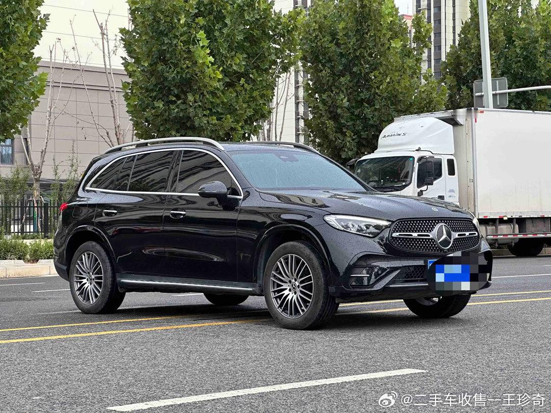 【车辆名称】2023款奔驰GLC级GLC260L4MATIC豪华型7座【上牌时间】2023年06月【