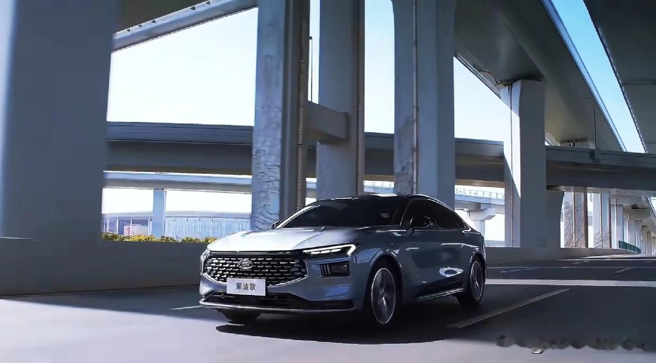 为什么买福特的人越来越少了？从2016年以巅峰销量127万辆，力压丰田，本田等