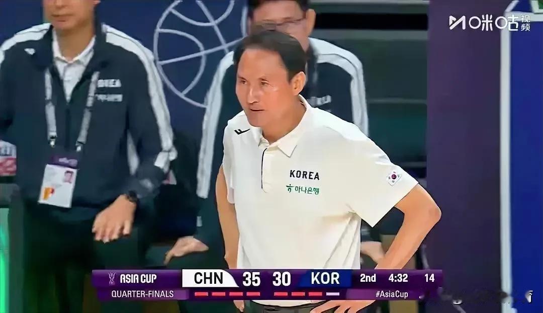 韩国主帅安俊浩惨遭打脸！韩国男篮71-79被中国男篮送回家，韩国男篮主帅安俊