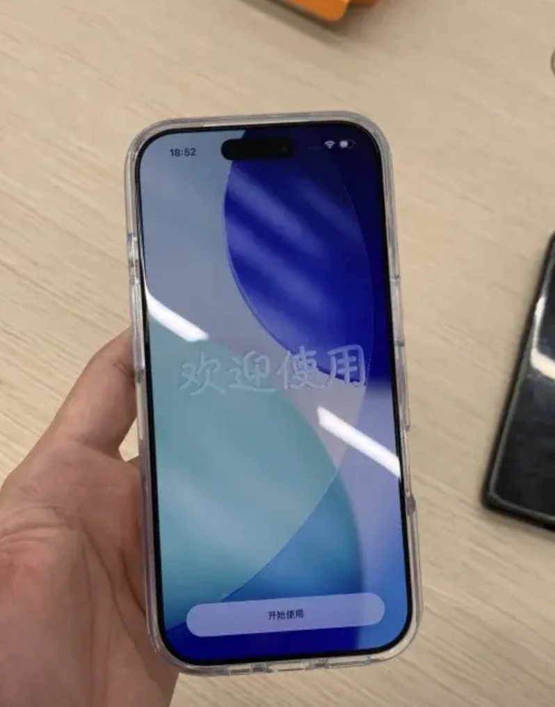 549917基础版拿到了，想问尽管问120HZ高刷确实舒服基础版是铝金属边