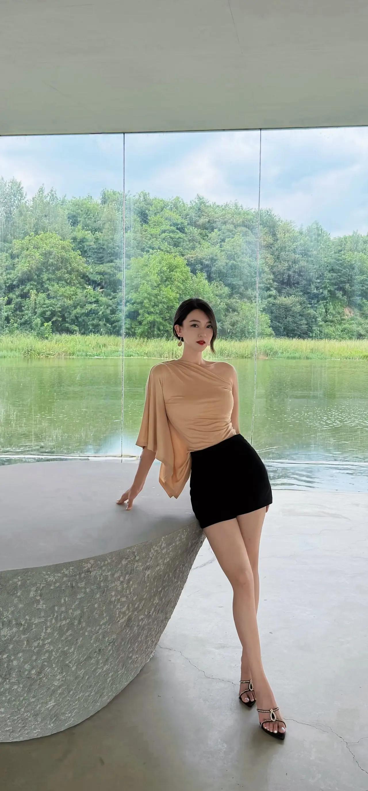 很让人难忘的美女，表现力太厉害，摄影师的最爱。