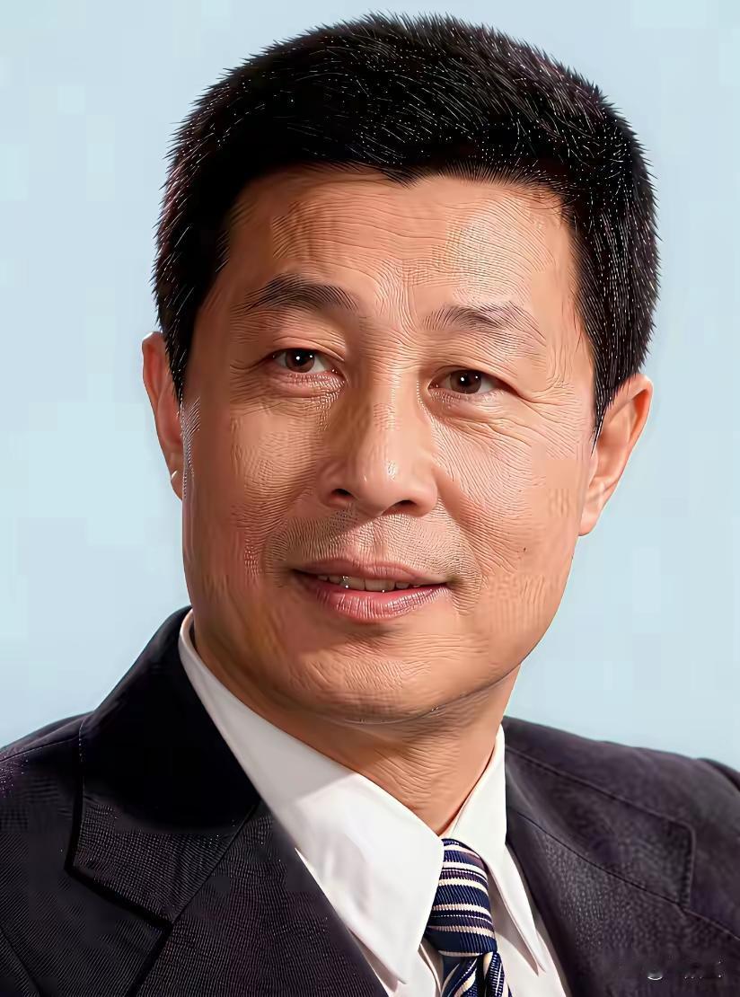 老式的帅哥美女，还真的是耐看呀！何晴怎么这么漂亮呀？世界上居然有这么甜美可爱的