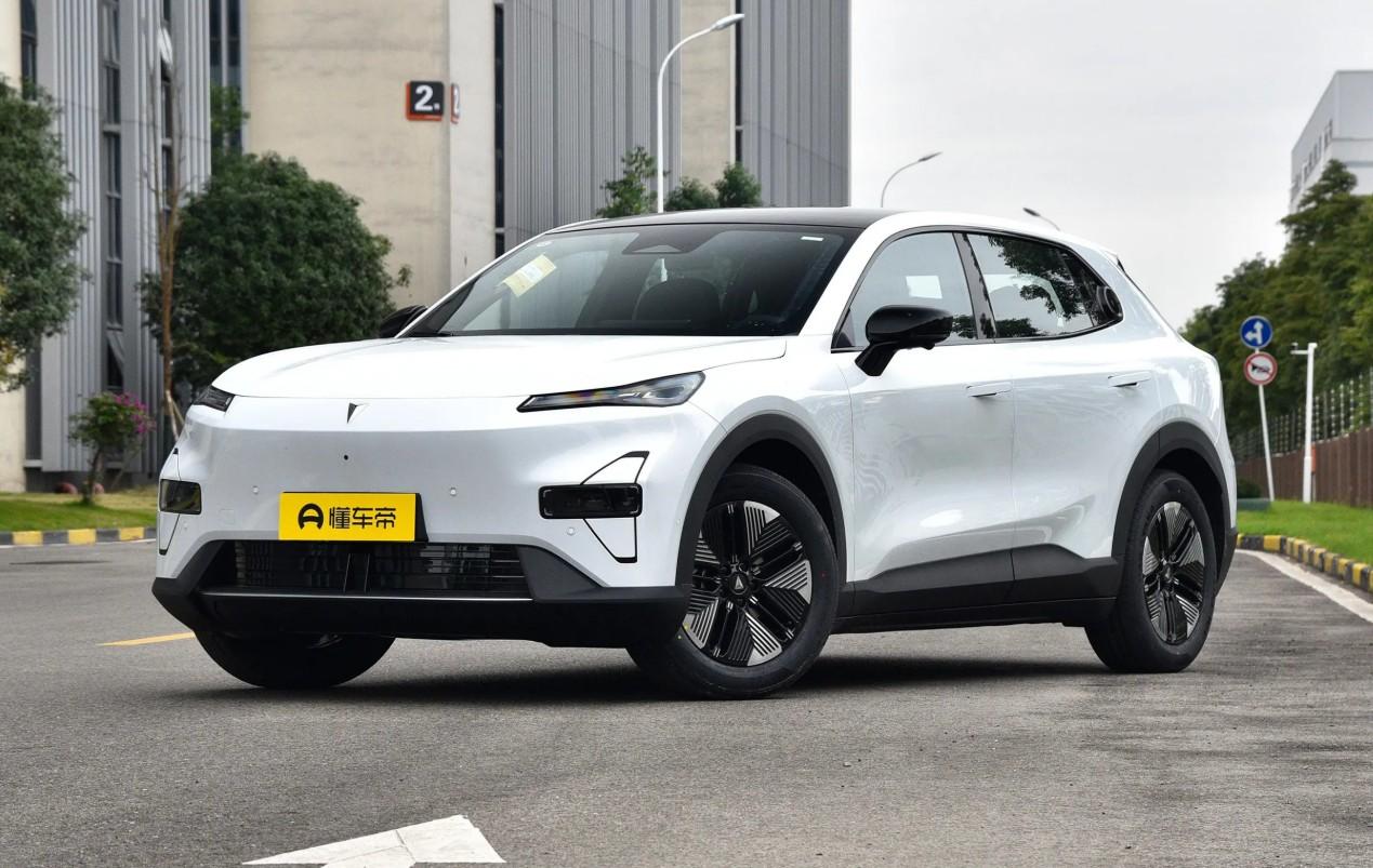 新能源车的补能效率，是现在各家车企研发的中心，快充从2C，3C，到5C等……，这