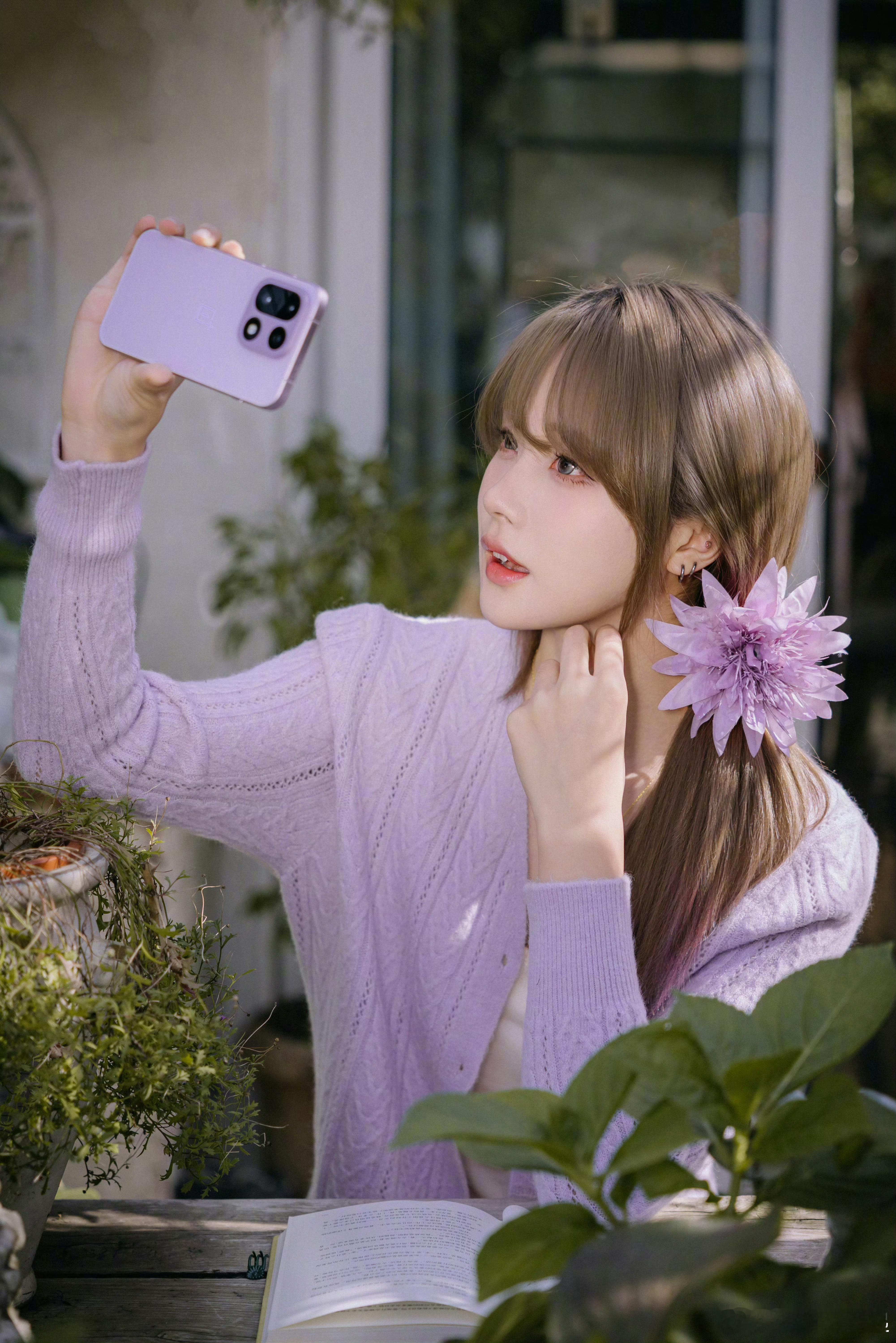 一加15「雾光紫」，真的好看呢，很适合小姐姐用[墨镜]:​​​