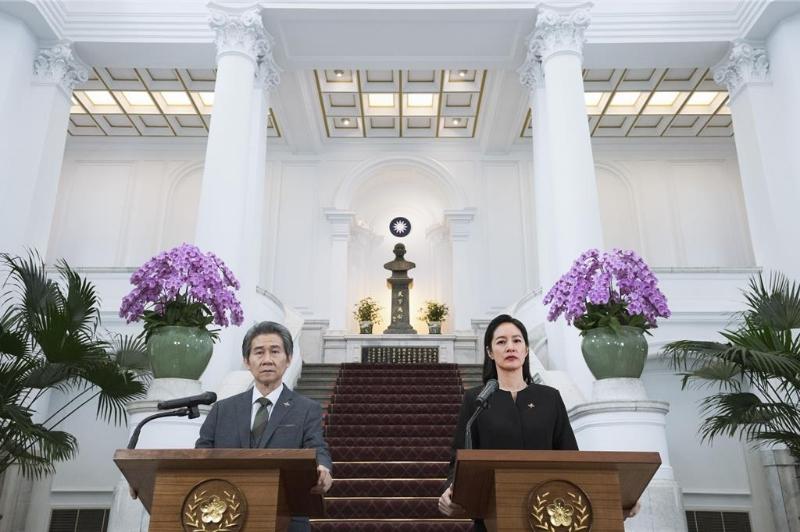 他们在玩穿越？民进党花巨资拍摄大片，该剧总共有10集，该剧最终结局100多名士兵