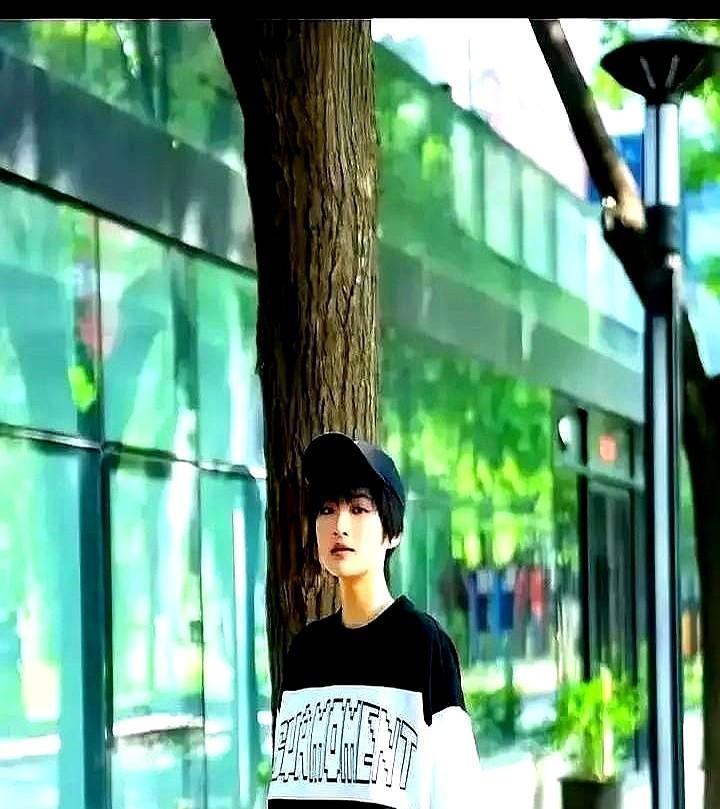 42天拍一部网剧，到手1万2？这事儿你敢信吗？这就是华为二公主姚安娜的《猎冰》