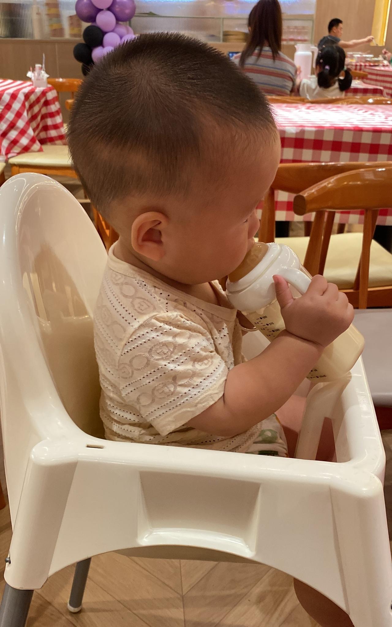 带娃以后才知道：1.原来宝宝还在肚子里的时候他的喜好就确定了，他还在肚子里的时