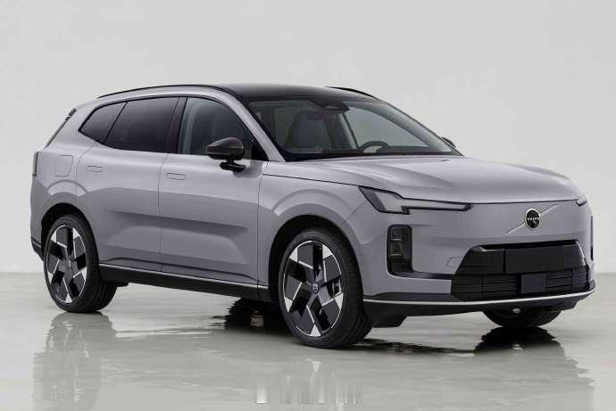 补一个沃尔沃XC70，外观很精致。尺寸4,815/1,890/1,650m
