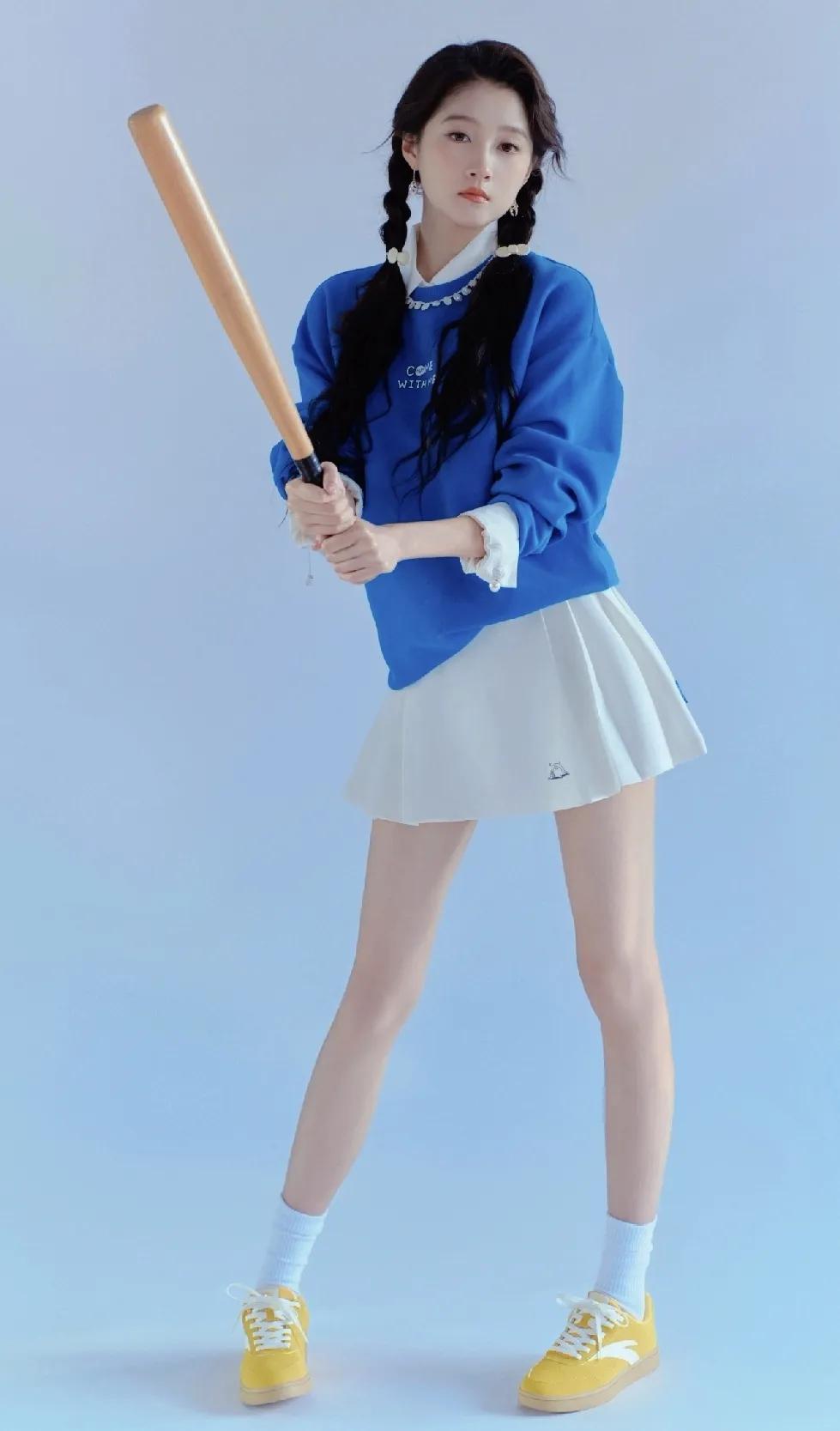@关晓彤最新～要运动，要美丽[比心]