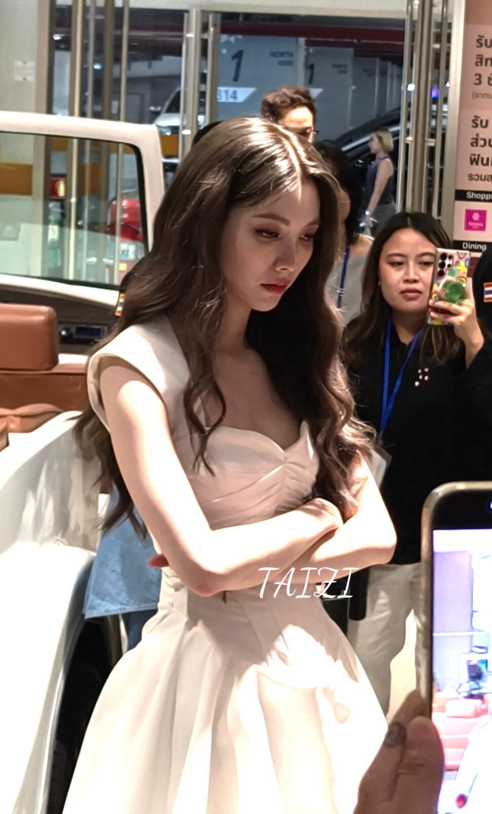 这是生图直出的美貌​​​