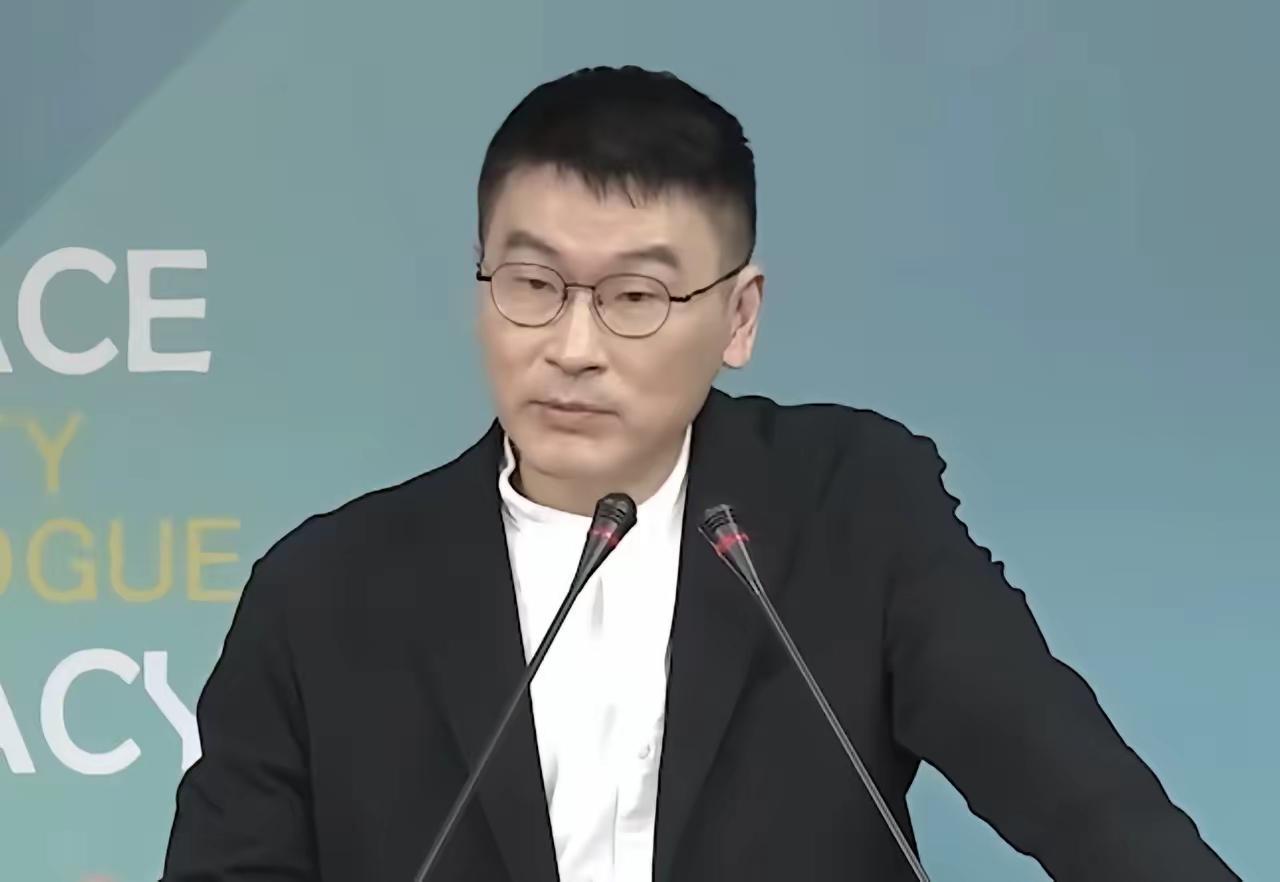 台湾陆委会发言人梁文杰此言实在可笑。他竟然说：“台湾人保存的文化底蕴，我认为是比