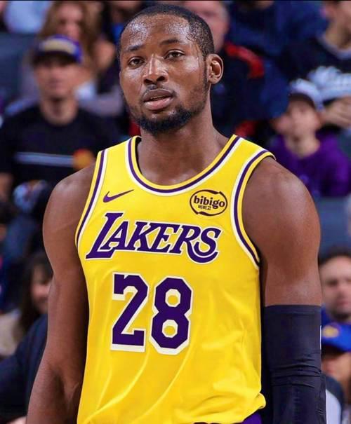 库明加终于对薪资放下执念！NBA的残酷现实，还是给这位年轻球员上了一课，他最终不