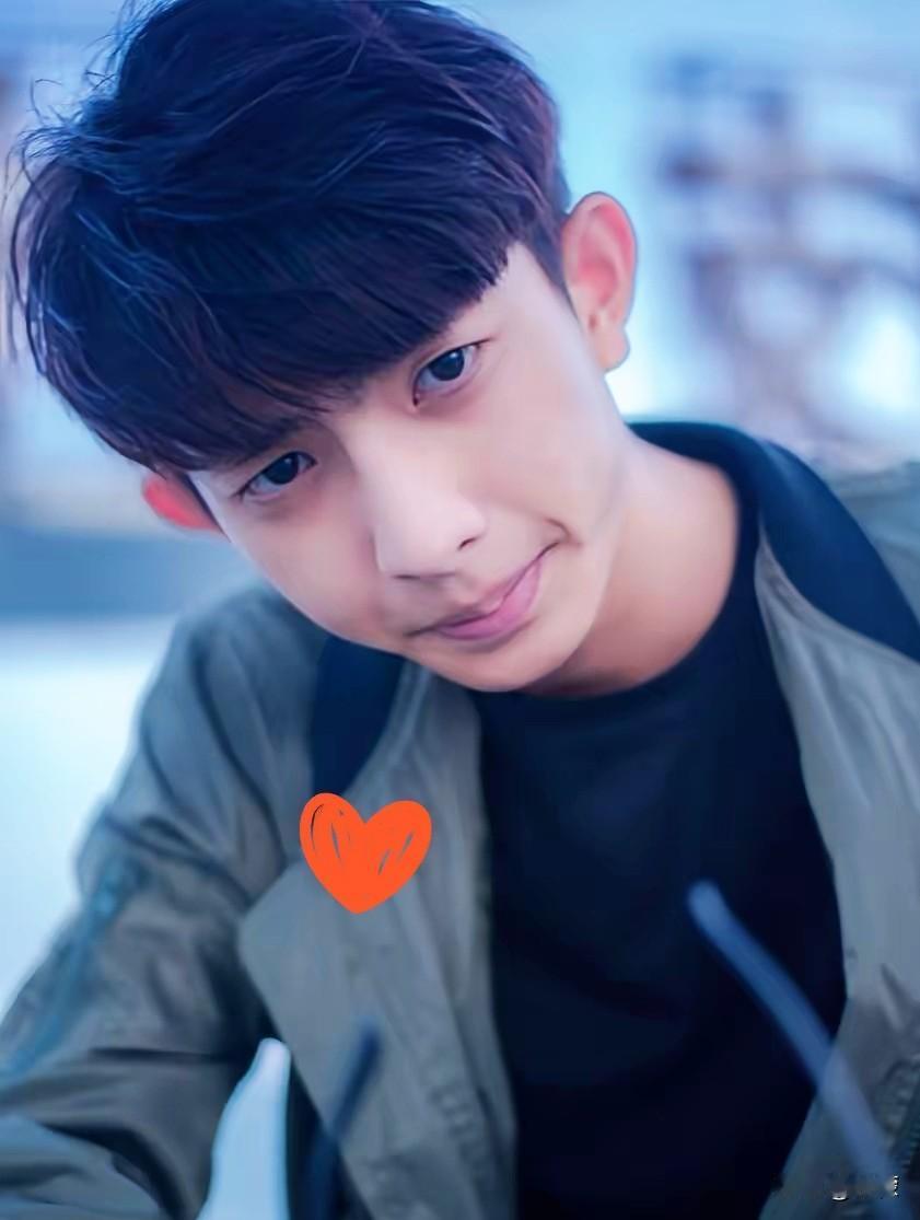 一个叫阿文的内地大男孩，创业失败赔了十多万。想办法拿到了香港身份，在香港送外