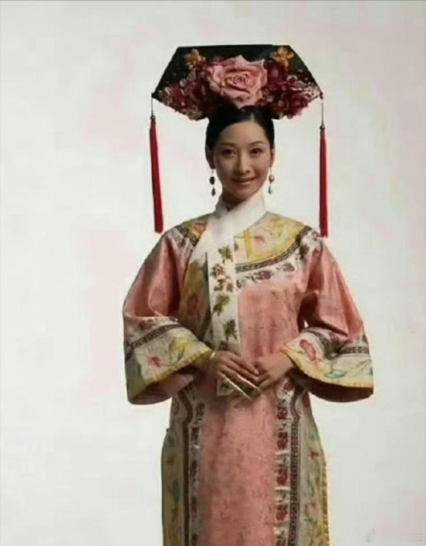 据说这是甄嬛传最初的定妆照。