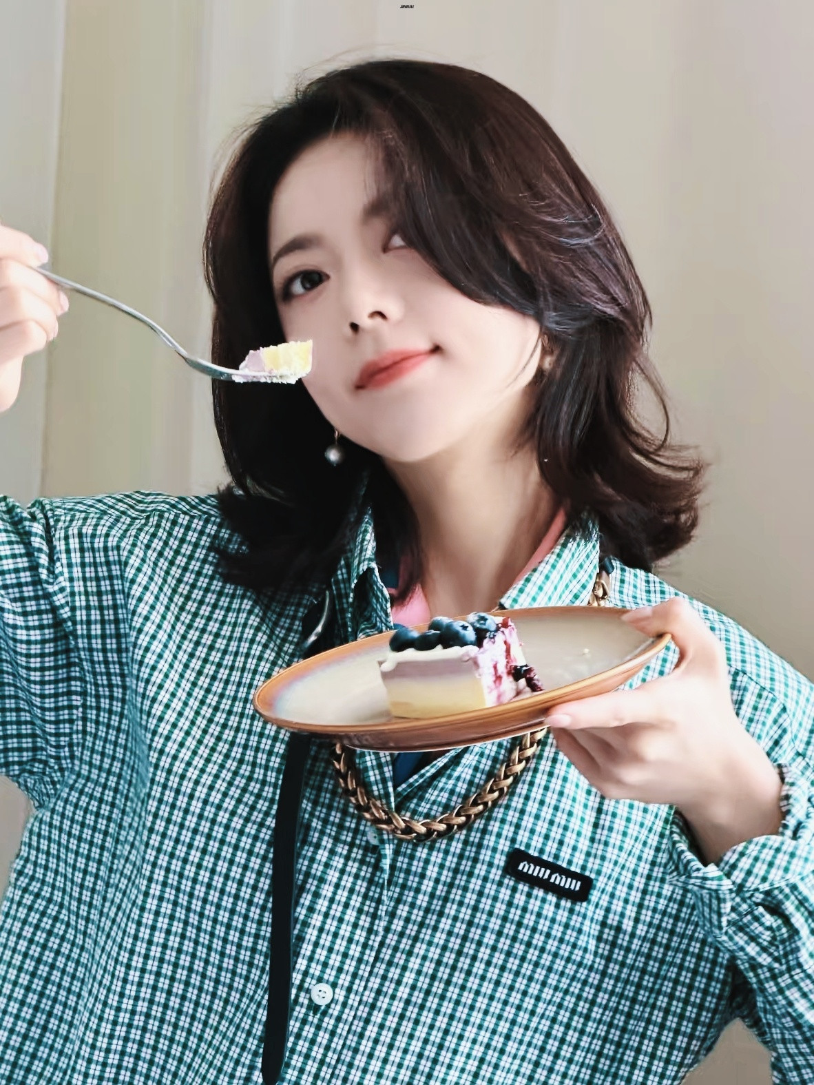 蓝莓小蛋糕🫐赵今麦miumiu品牌大使｜赵今麦