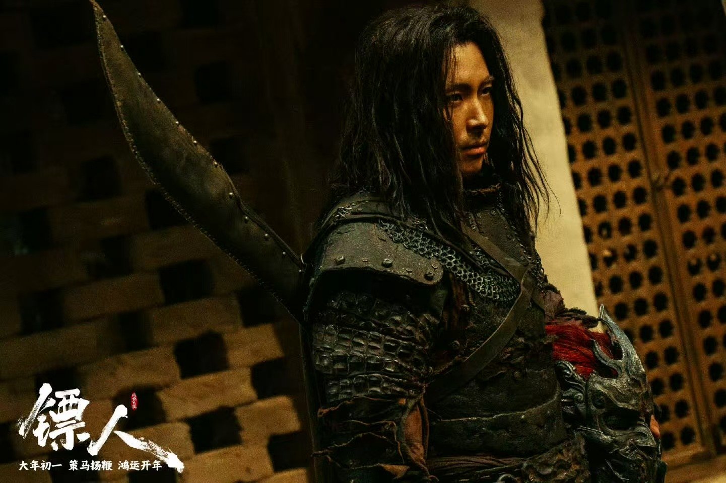 吴京于适说着说着快亲上了原来硬汉电影的幕后是如此“温情满满”，这突如其来的画风