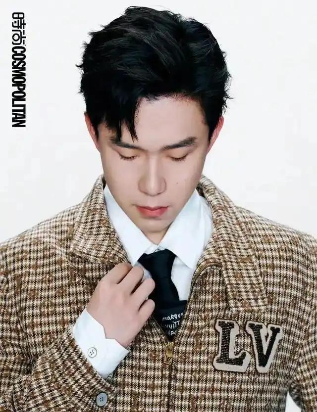 很多人万万没想到，2026年亚运赛场失意之后，26岁国乒男队队长王楚钦，赛场之外