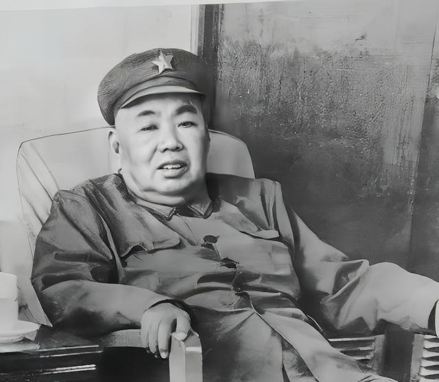 1983年，家乡的公社书记找到开国上将许世友说，公社想买一辆汽车，但是经费不足，
