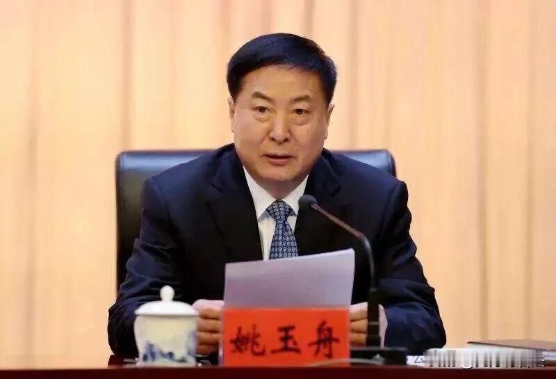 六十六，这是一个颇为顺利的数字，但对66岁的姚玉舟而言，却是落马失蹄的人生转折。