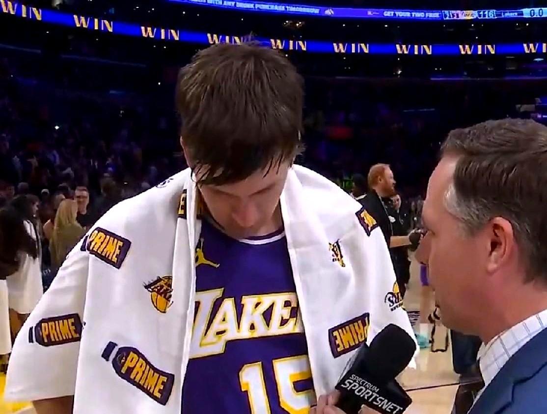 真领袖，是把队友变成英雄。勒布朗·詹姆斯，生涯第23个赛季，快40岁的人了，