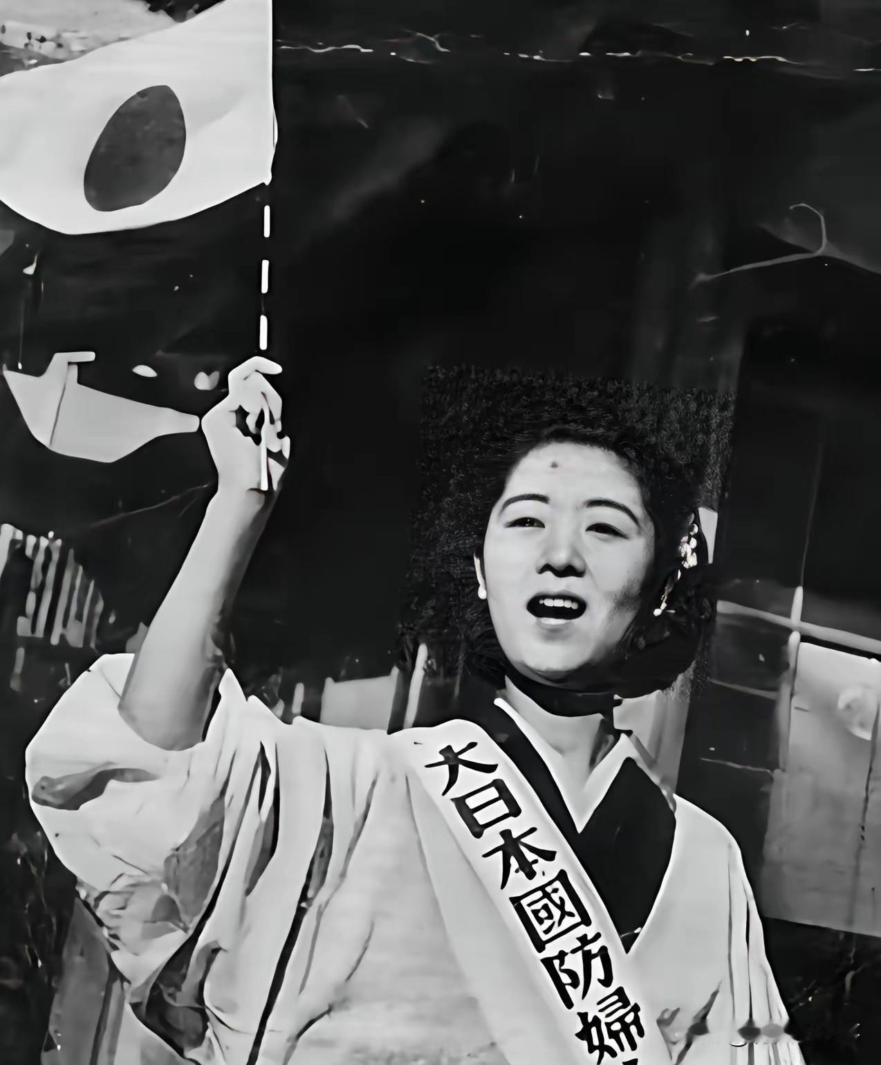 1931年冬天，日本大阪的一栋房子里，一个新婚刚满月的妻子做了一件让人脊背发凉的