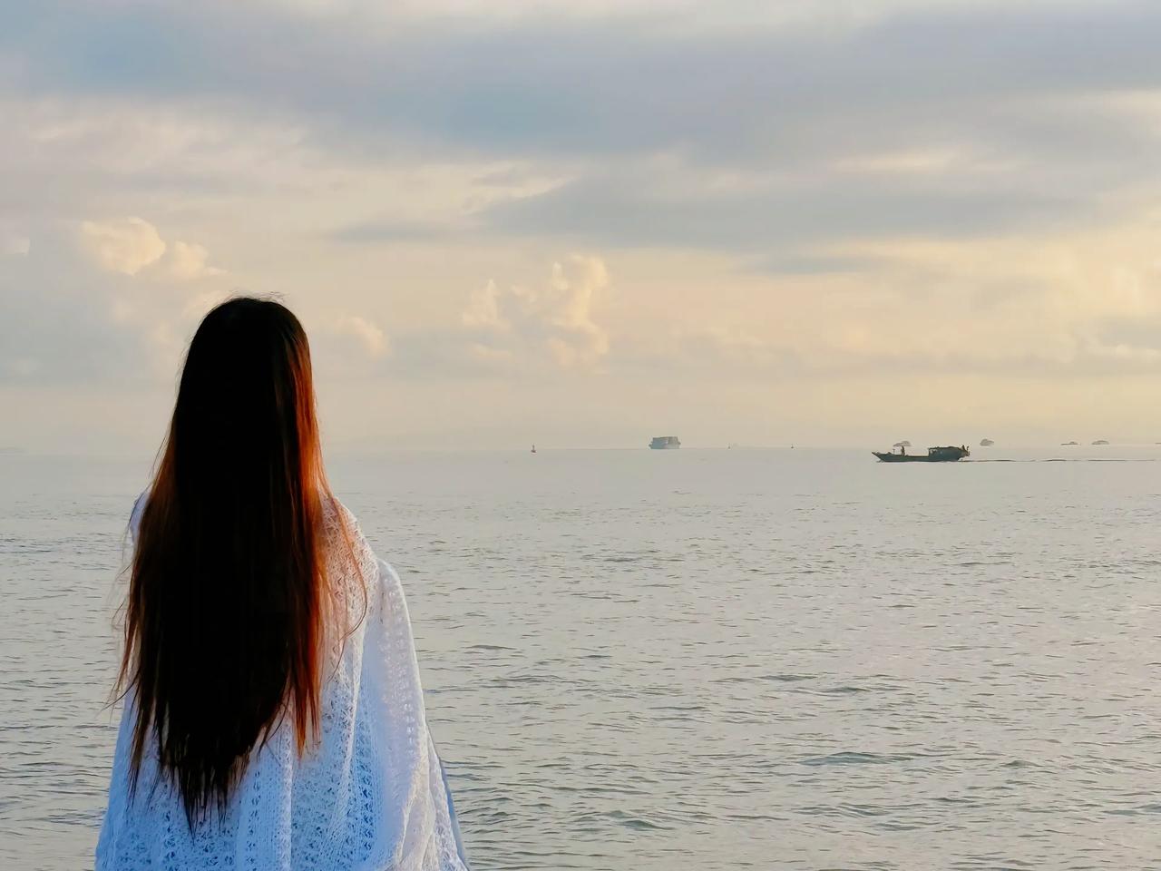 曾仕强老先生说：“低谷期这样想就对了，低谷期是老天爷在给我礼物。低谷期，身边全是