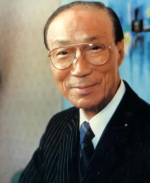 邵逸夫是个谜，他每年向国内捐1亿港币，2014年邵逸夫去世，他死后200