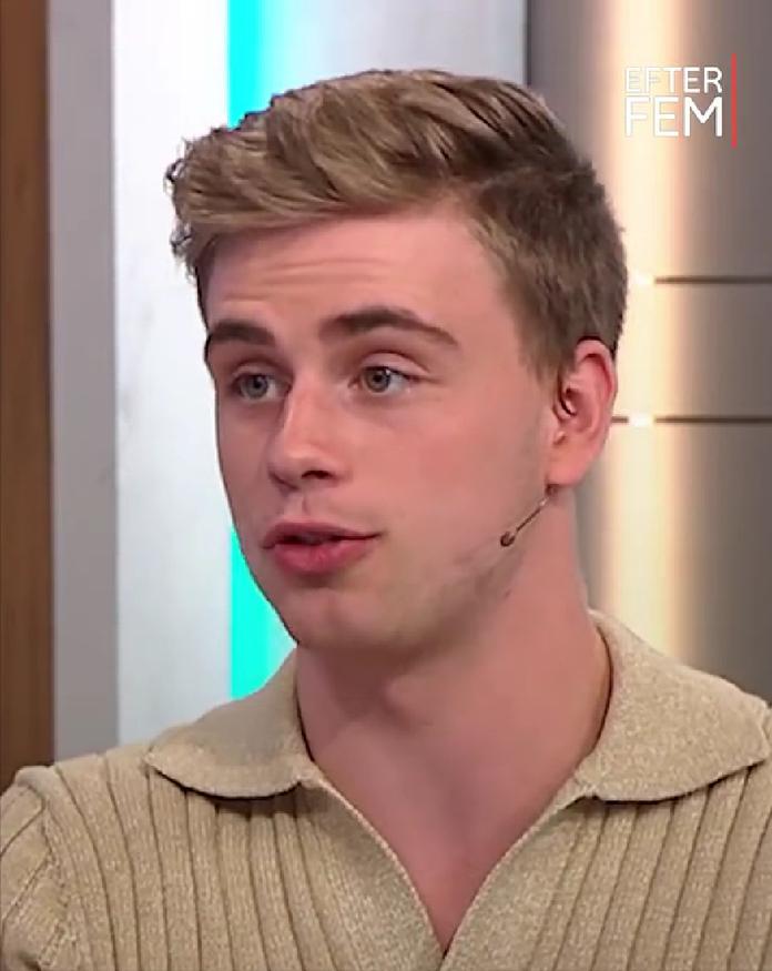 张本夺冠：小莫回国后“这样评价”！张本智和夺得冠军，我要恭喜他。决赛的时