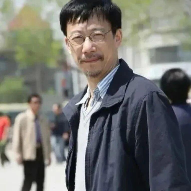 张旭光评崔寒柏：不是刻板临摹，是自我表达的再创造张旭光和崔寒柏在书法理念上侧