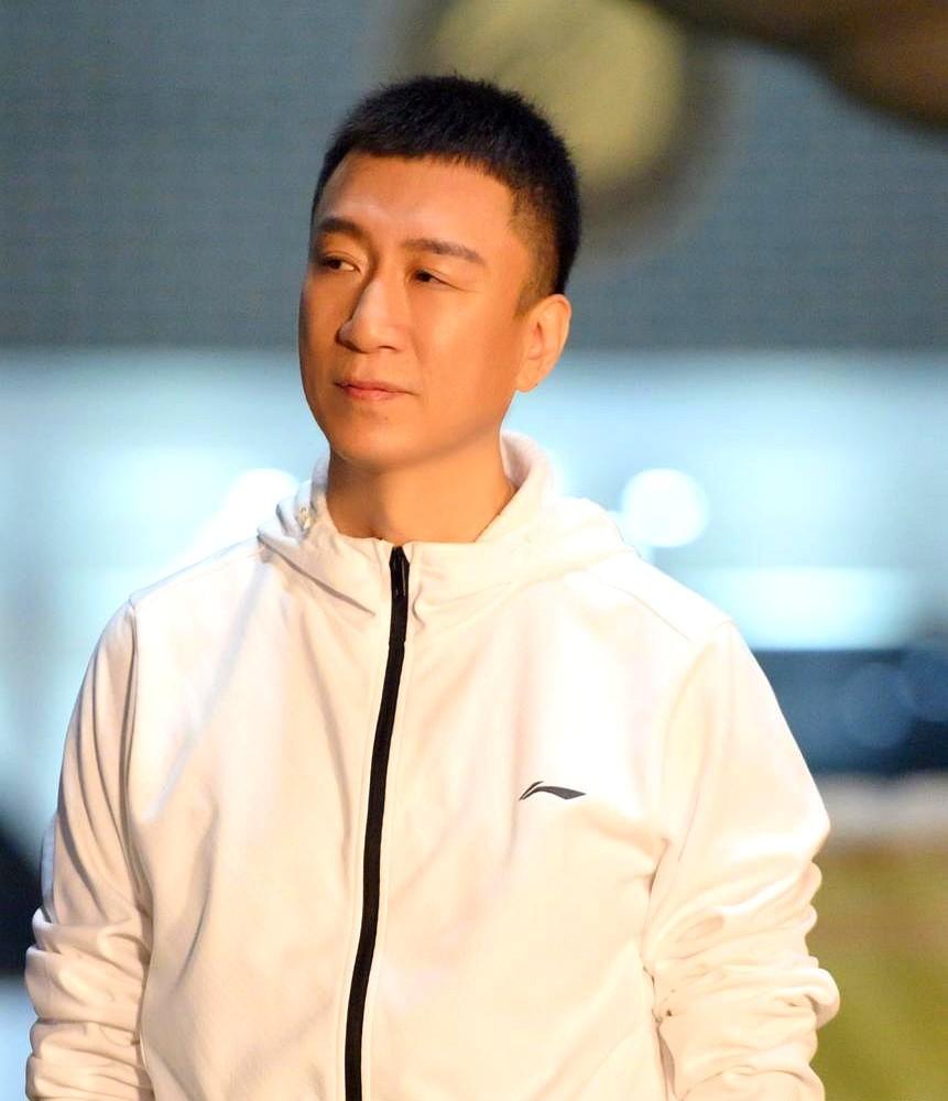 古力娜扎这嘴，是真敢说啊！《萌探探探案》里，徐志胜让她说孙红雷三个缺点。她张