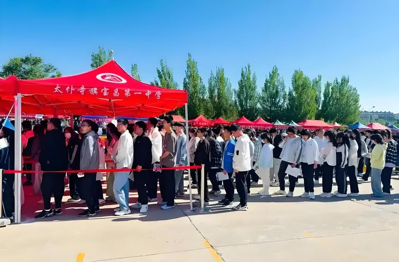 你后悔高中选的科目了吗？过来人实话实说：选错真的影响一辈子。每次谈到这个话题