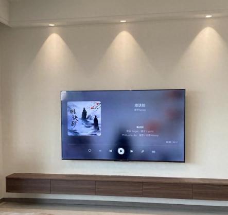 当初装修，我图便宜，所有家电都在网上买。结果空调装好，外机嗡嗡响，找售后，说是安