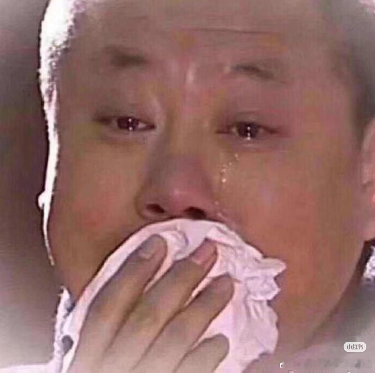 我草，这个人居然谈上自家蒸煮了！！！！我去，这么大的🍉，真的谈上明星啦！！！?