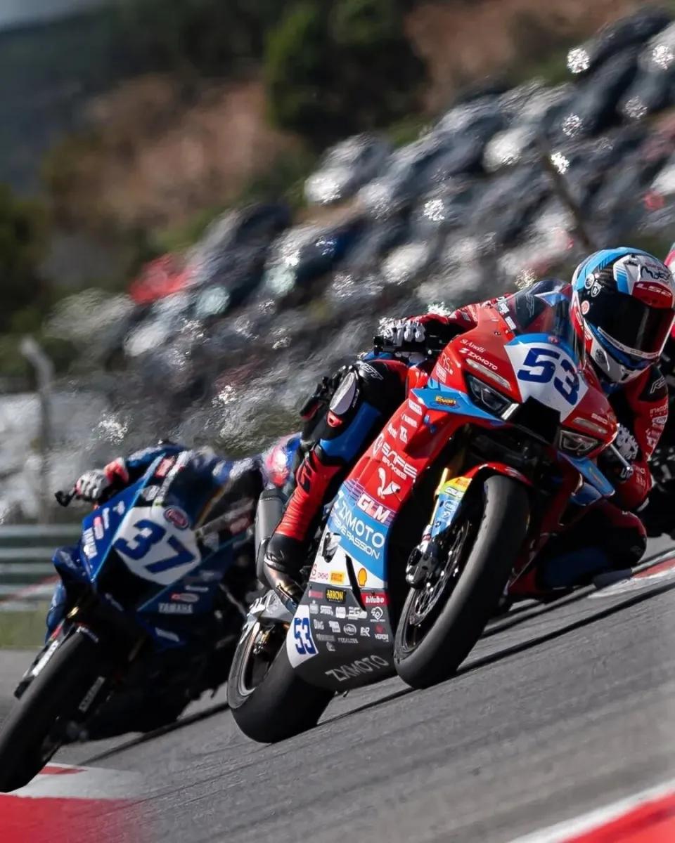 葡萄牙赛场的热度还没散去，欧洲赛车圈就被阿森站的这场“意外登场”炸了个底朝天。钱