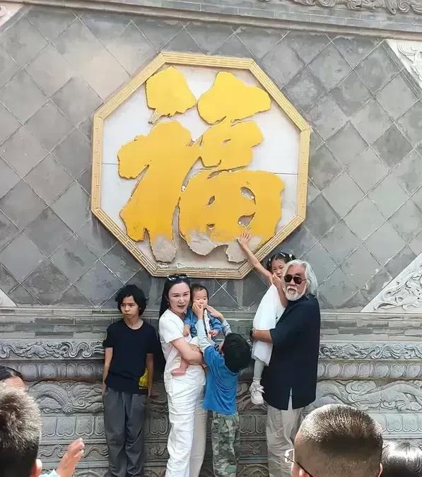 杜星霖，这辈子最亏欠的就是大儿子马丁！说实话杜星霖不能做到一碗水端平，干嘛生那