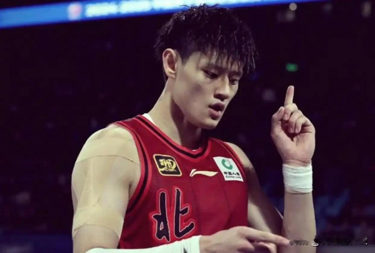 曾凡博确认重返北京首钢男篮！这一消息已由首钢队相关消息源对直播吧记者确认。他