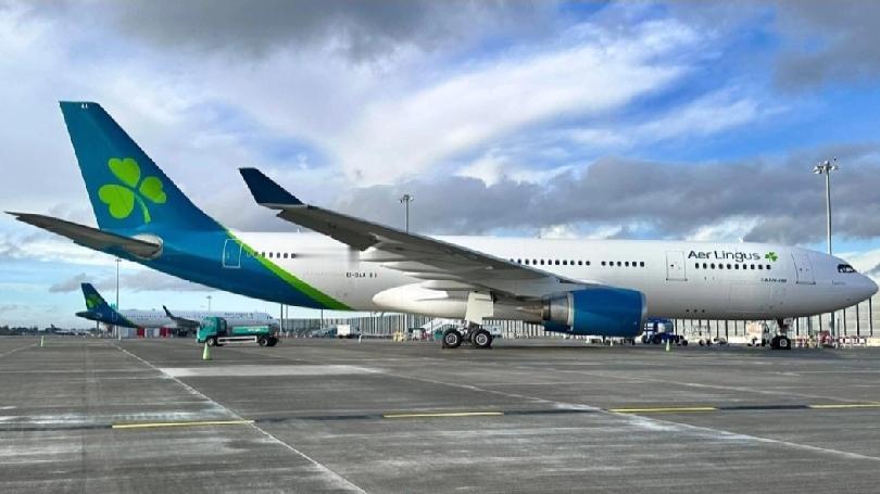 爱尔兰航空公司（AerLingus）一架飞往美国波士顿的航班上发生离谱事件。航