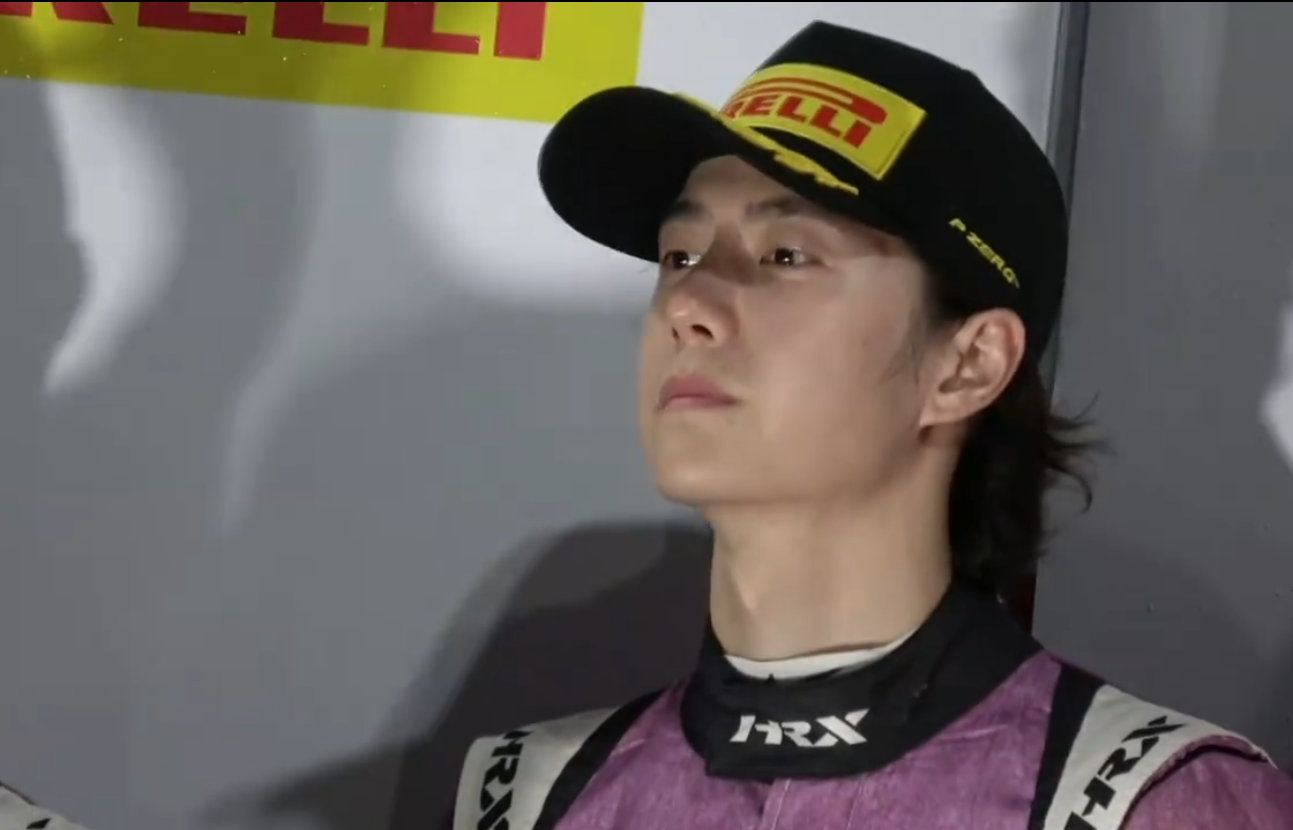 王一博85号车手告别10月​​​​​王一博85号车手告别10月vlog，回顾