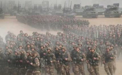 美军能打赢解放军吗？俄媒认为两军差距太大，除了人多，其他全是弱势。俄媒直戳要害，